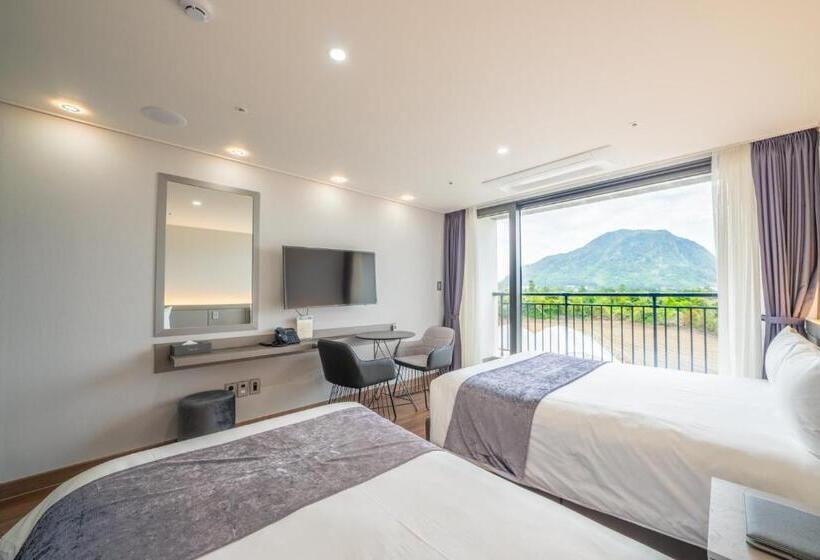 اتاق لوکس با تخت بزرگ, Sanbangsan Hotel Formerly Primula