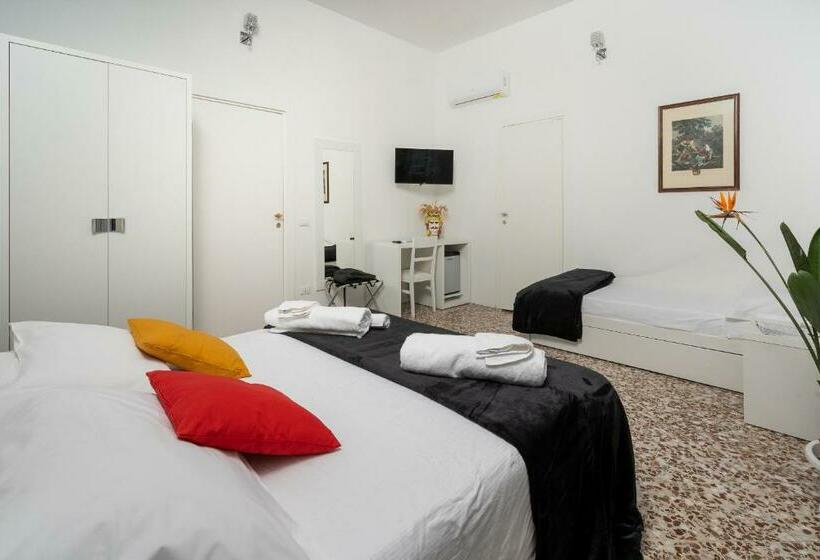 اتاق استاندارد با تخت بزرگ, Regina Margherita   Bed And Breakfast & Rooftop Lounge Bar