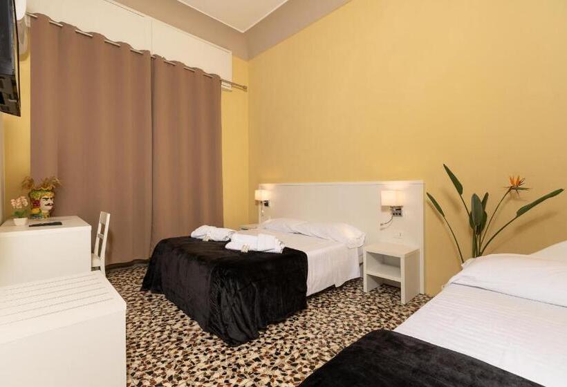 اتاق استاندارد با تخت بزرگ, Regina Margherita   Bed And Breakfast & Rooftop Lounge Bar
