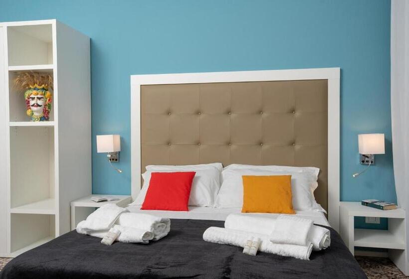 اتاق لوکس, Regina Margherita   Bed And Breakfast & Rooftop Lounge Bar