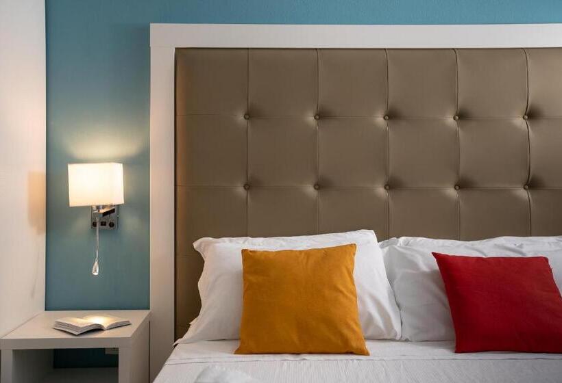 اتاق لوکس, Regina Margherita   Bed And Breakfast & Rooftop Lounge Bar