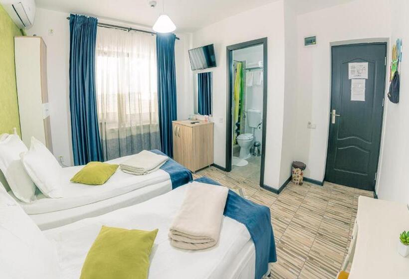 Номер Стандарт, Casa In Culori Vama Veche