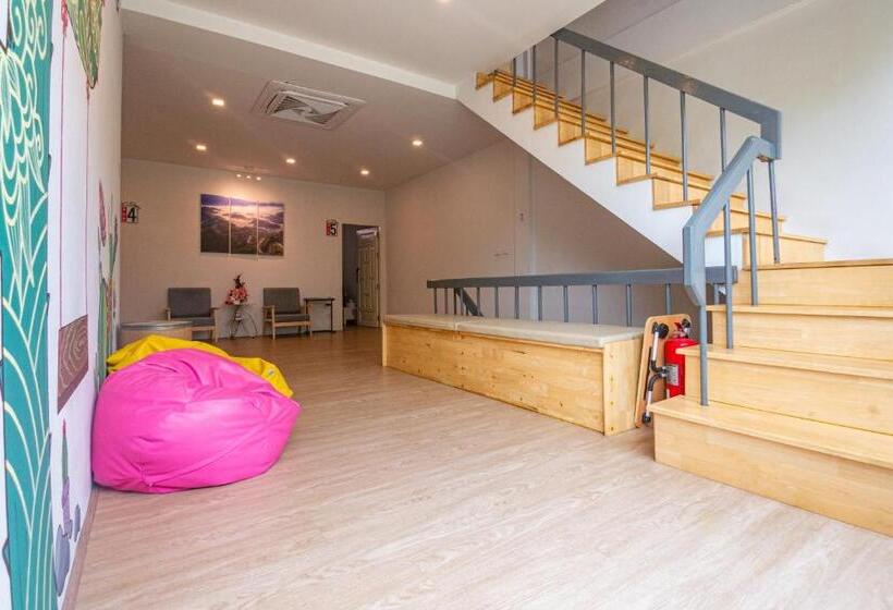 浴室共有ファミリールーム, Paknap Hostel