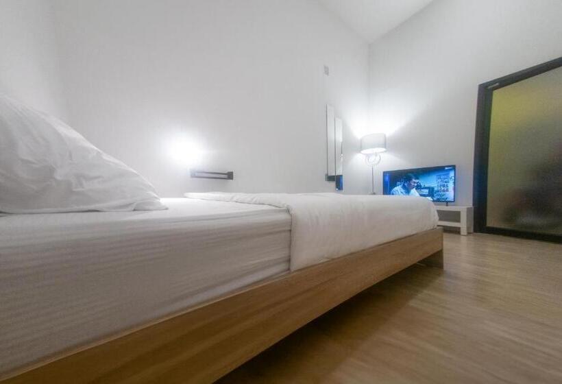 スタンダードルーム, Paknap Hostel