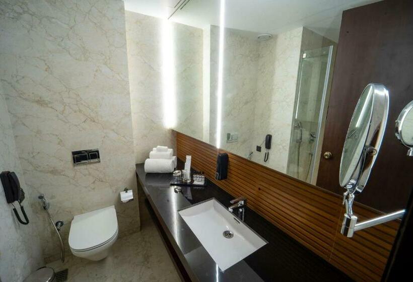 Номер Deluxe Кровать Кинг, Essentia Luxury Hotel Indore
