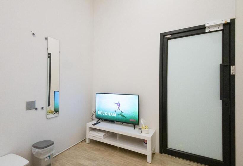 スタンダードルーム, Paknap Hostel