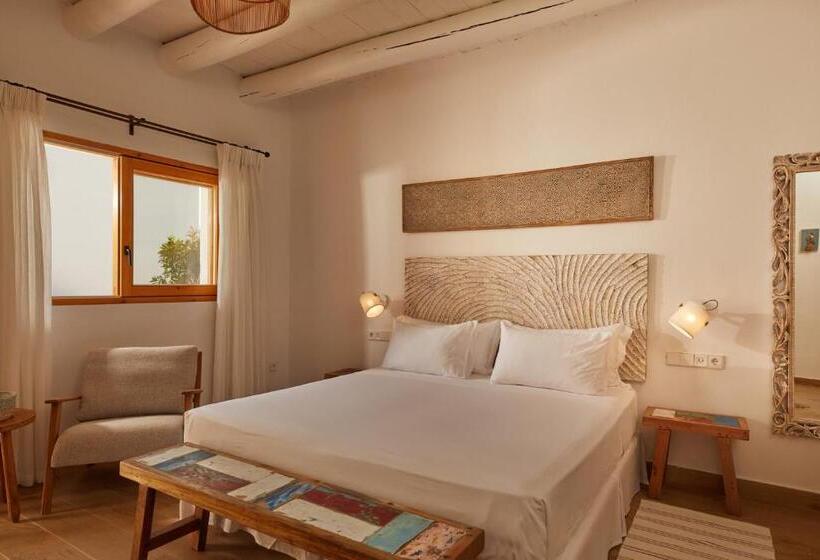 اتاق استاندارد, Petunia Ibiza, A Beaumier