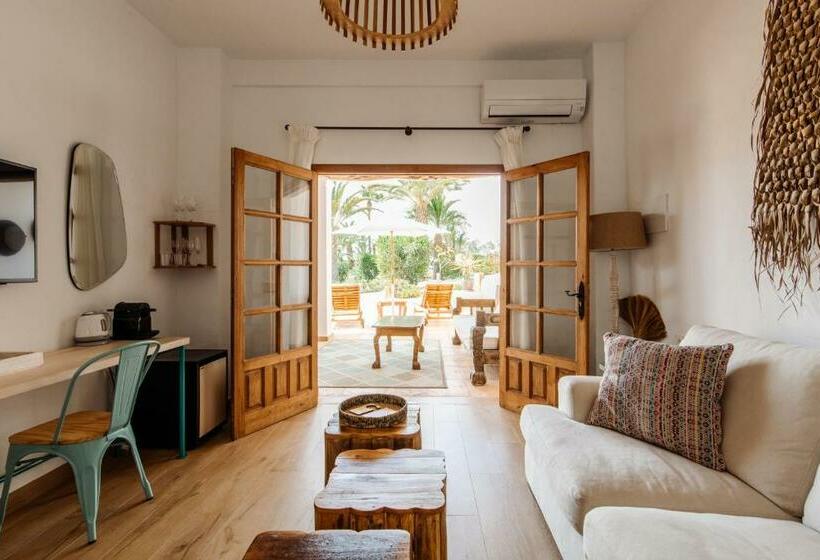 آپارتمان 1 خوابه همکف, Petunia Ibiza, A Beaumier