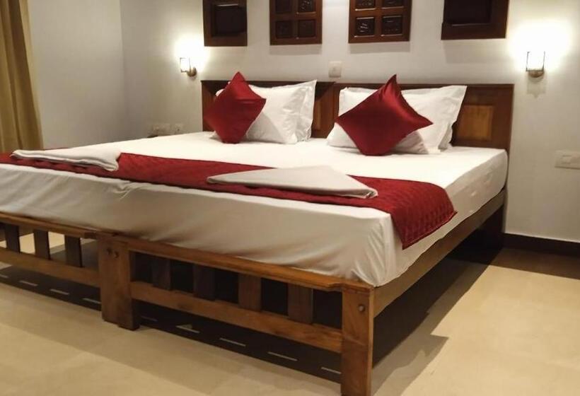 Семейный Номер, Cherai Beach View Heritage