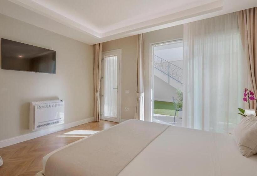 Quarto Superior, Télos Rooms