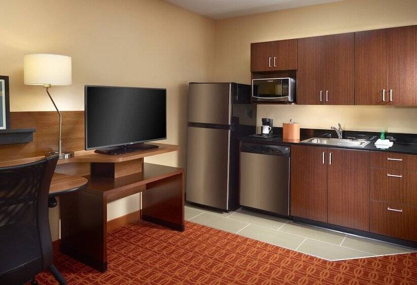 스탠다드 스튜디오, Fairfield Inn & Suites By Marriott Fayetteville North