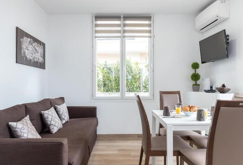 Апартаменты 2 Спальни, Sleep In Antibes City Port