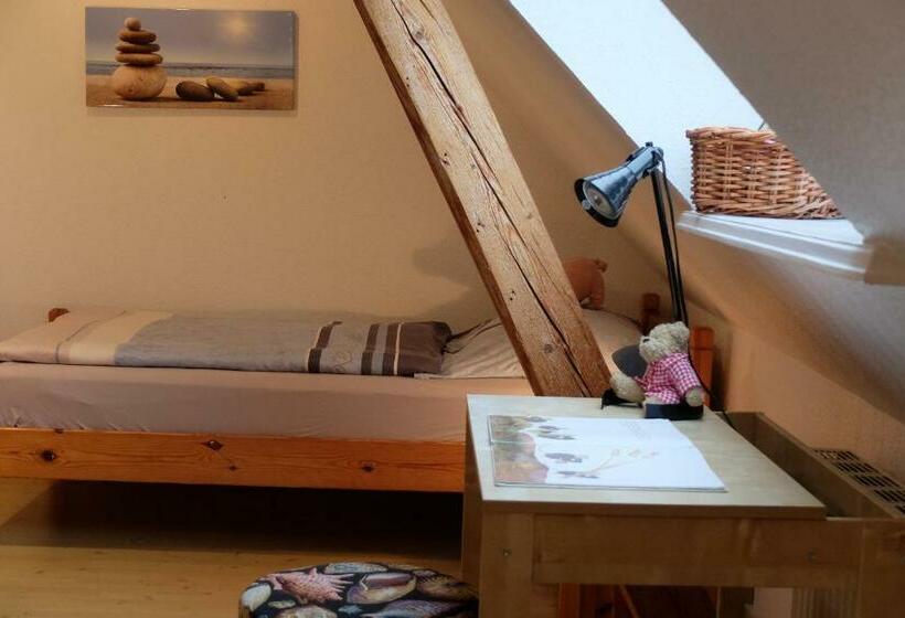 Апартаменты 2 Спальни, Ferienwohnung Gartenblick