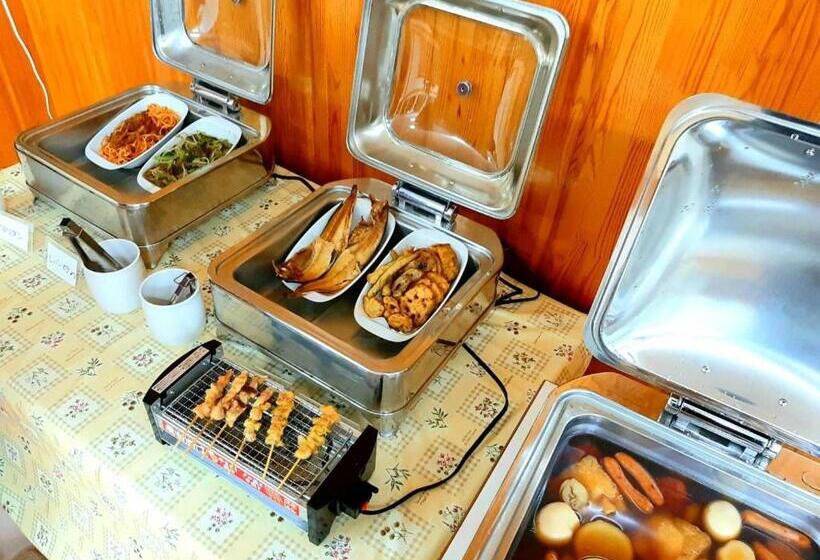 オーシャンビューのスタンダードシングルルーム, ニャー助のホテルん