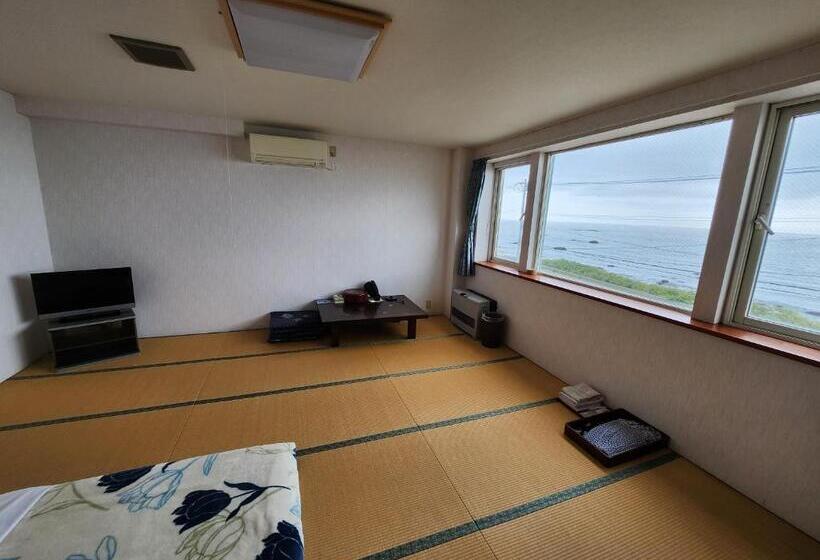 スタンダードルーム, ニャー助のホテルん