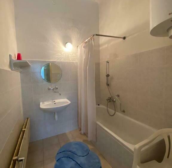 Апартаменты 2 Спальни, Apartma 299