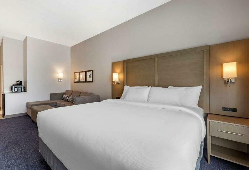 带大床的套房, Comfort Suites Scottsdale Talking Stick Entertainment District