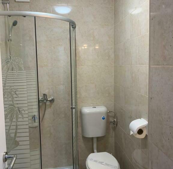 اتاق لوکس, Casa Roa