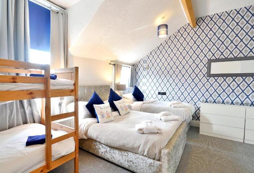 Семейный Номер, Rooms At 153 Only
