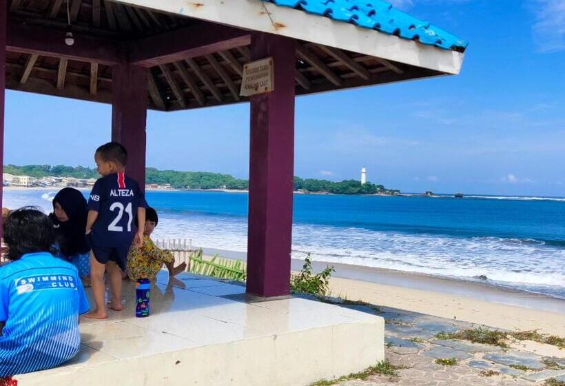 디럭스 룸, Penginapan Karanglaut Santolo