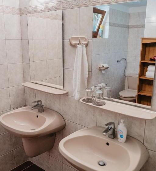 Standard room with outdoor bath, Hemina Vendégház