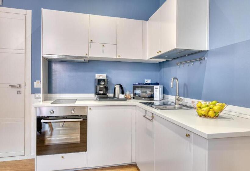 带1个卧室的高级公寓, Izzhome Corso76