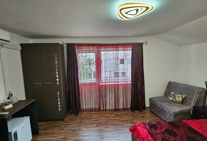 اتاق لوکس, Casa Laur