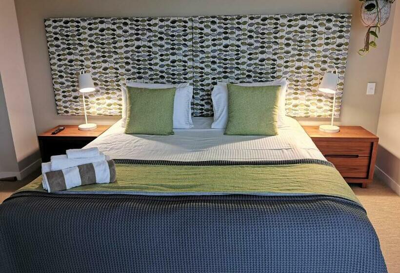 Апартаменты 2 Спальни, Salt   2brm Apartment With Spa Bath And Ocean Views
