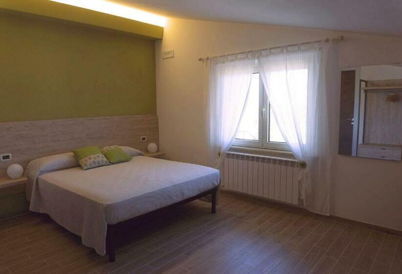 اتاق استاندارد با چشم‌انداز باغ, B&b Tra Gli Ulivi
