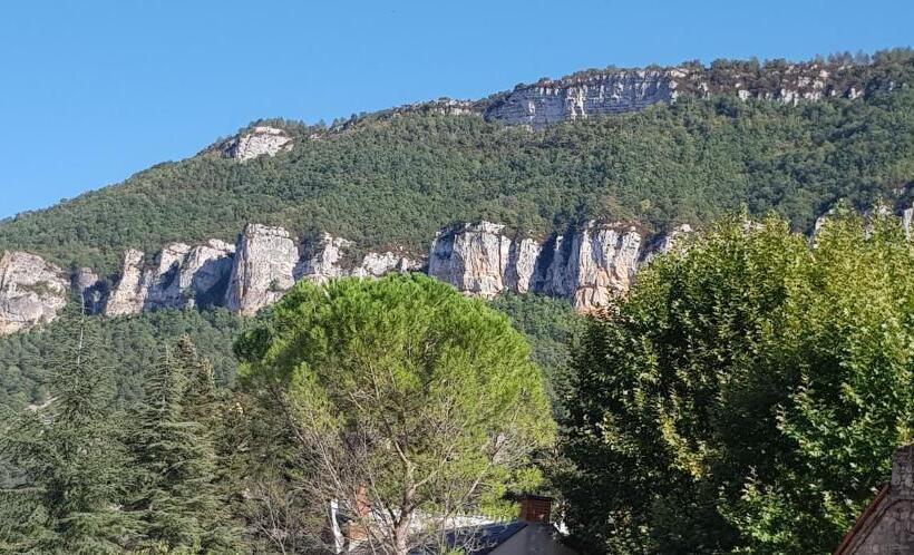4인용 수피리어 룸, Le Mas Rolland   Piscine & Spa   Millau Gorges Du Tarn