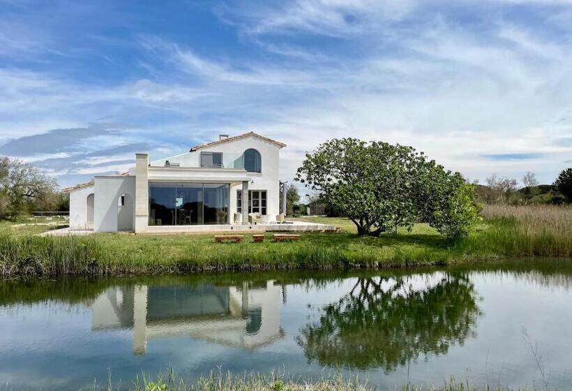 اتاق لوکس با بالکن, Mas Du Couvin, Maison D Hôtes En Camargue