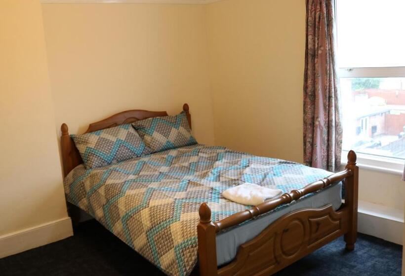شقة غرفة واحدة, Lennard House