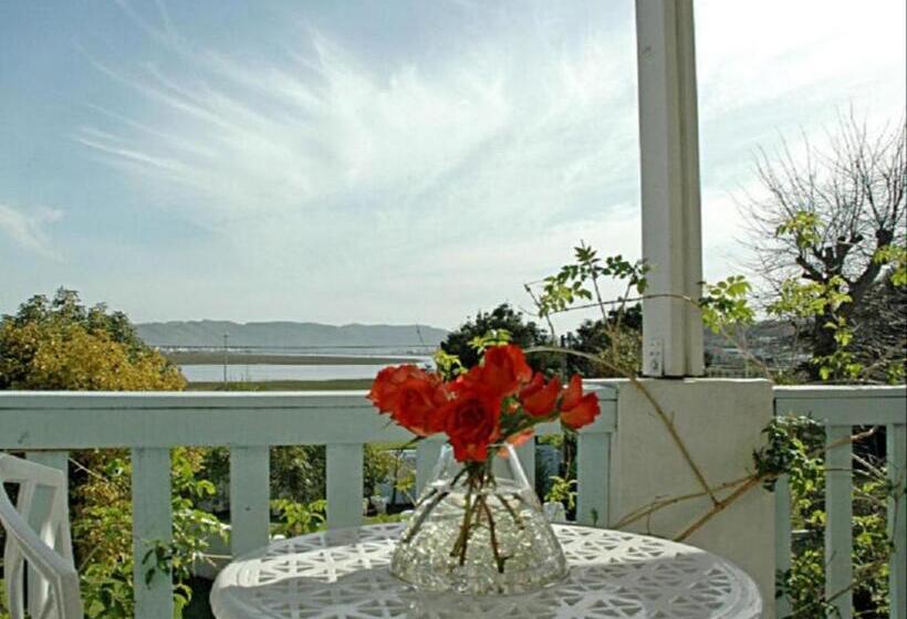 آپارتمان عادی 1 خوابه, Lagoona Inn