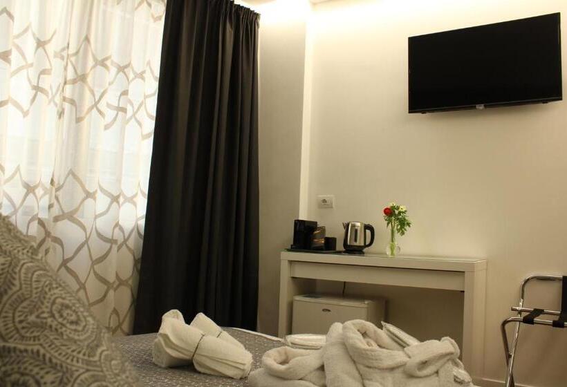 اتاق لوکس, Moro 34