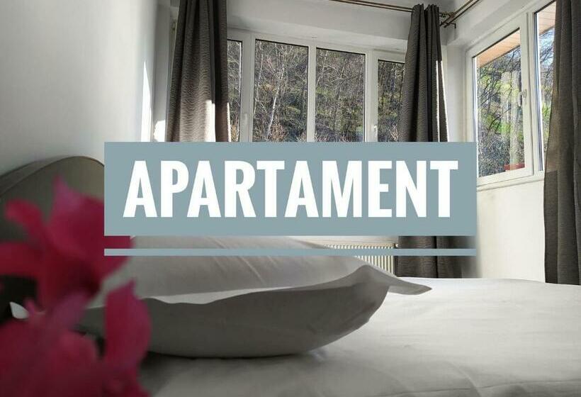Quarto Estandar com Sacada, Hillside