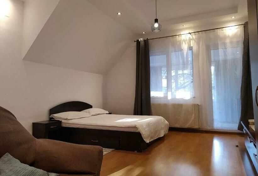 Quarto Estandar com Sacada, Hillside