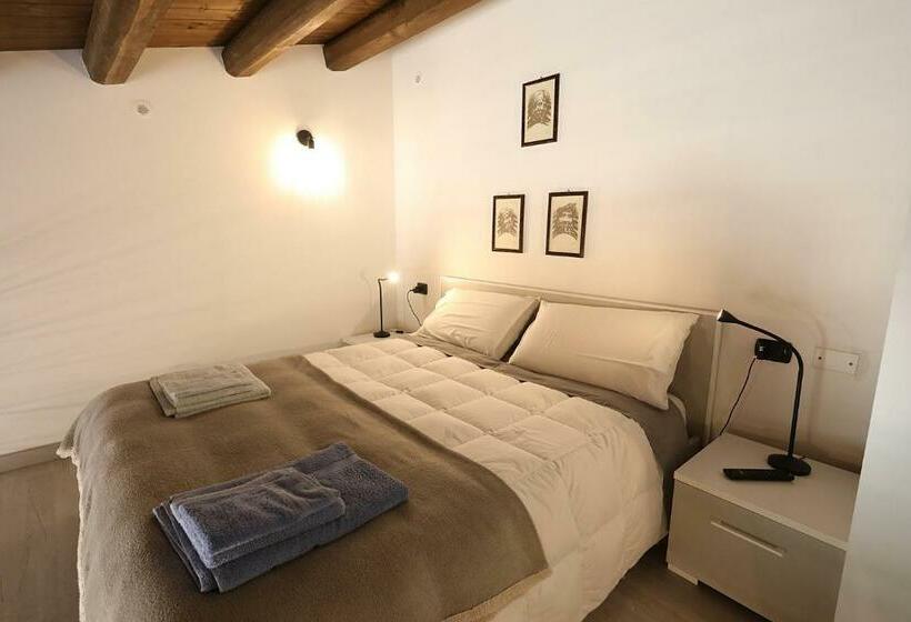اتاق استاندارد چهار تخته, Ibla Barocca