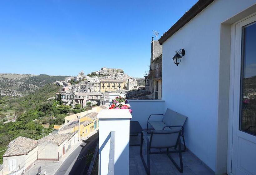 اتاق استاندارد با تراس, Ibla Barocca
