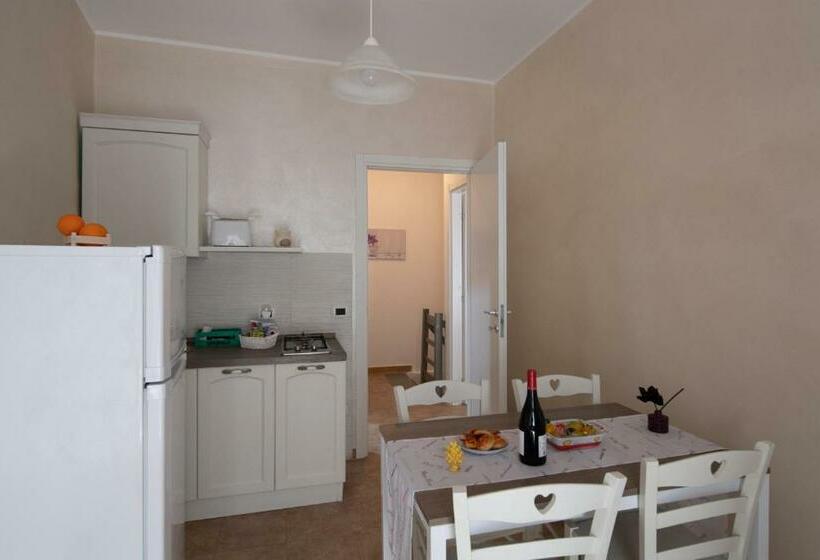 سوییت با چشم‌انداز دریا, Ortigia Terrace Sea View
