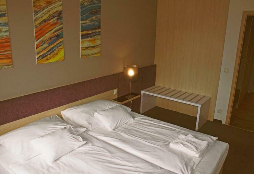 آپارتمان 1 خوابه, Orion Apartman