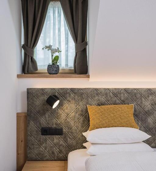 Номер Стандарт, Gasthof Albergo Dolomiten
