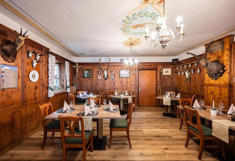 Семейный Номер Вид на Горы, Gasthof Albergo Dolomiten
