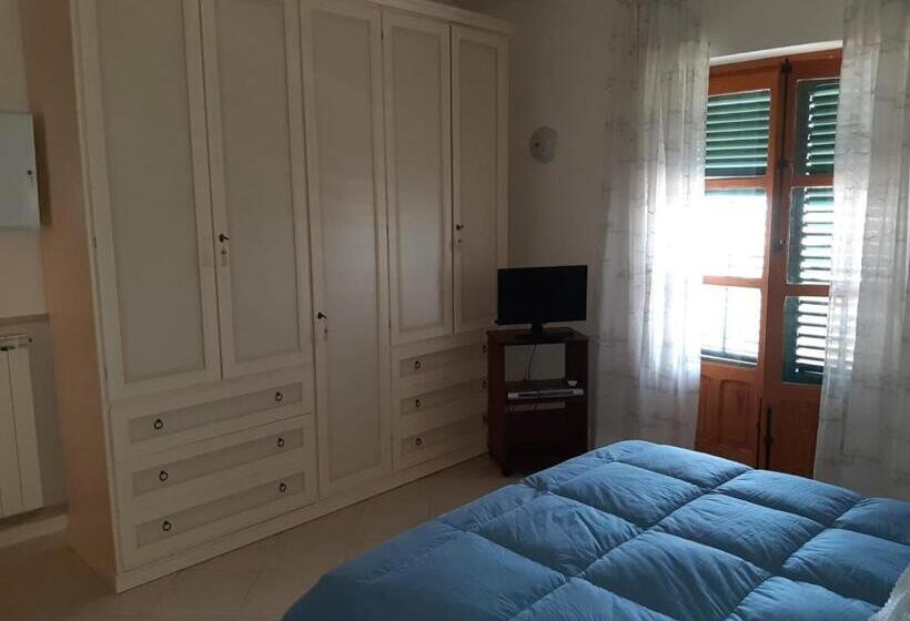 اتاق استاندارد با بالکن, Villa Anna