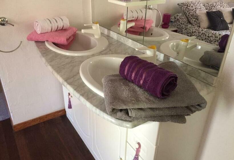 Номер Стандарт, L Amarilys Chambre D Hôte