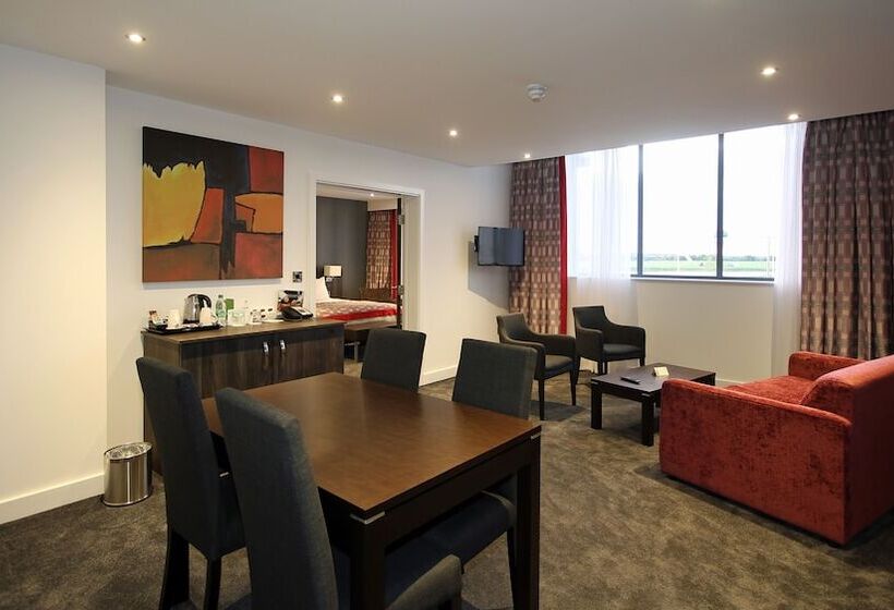 سوییت, Holiday Inn Huntingdon Racecourse, An Ihg