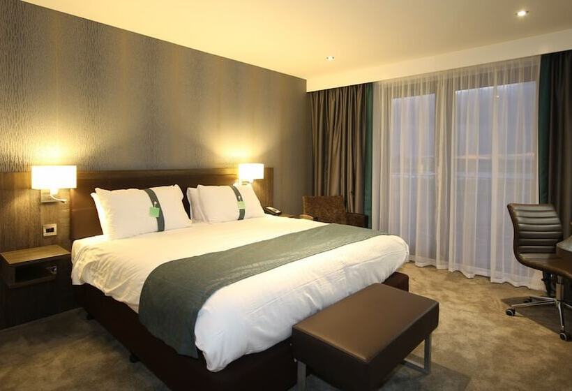 اتاق پرمیوم, Holiday Inn Huntingdon Racecourse, An Ihg