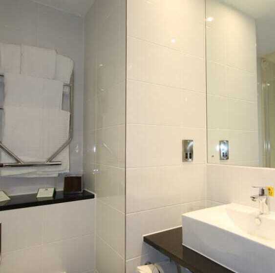 اتاق پرمیوم, Holiday Inn Huntingdon Racecourse, An Ihg