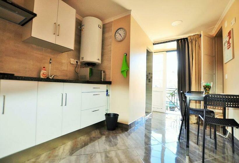 استودیوی استاندارد, Suites & Apartments   Dp Setubal