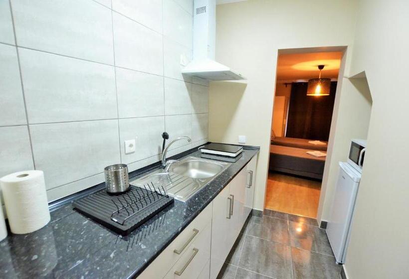 استودیو استاندارد با بالکن, Suites & Apartments   Dp Setubal