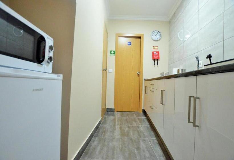 استودیو استاندارد با بالکن, Suites & Apartments   Dp Setubal